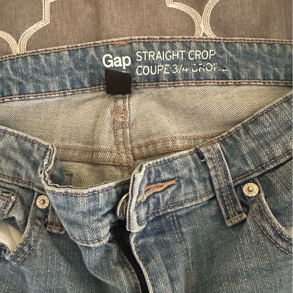 Gap straight crop denim capris size 8/29